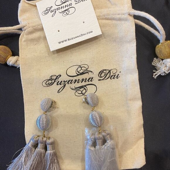 Susanna Dei Earrings    - Picture 5 of 5